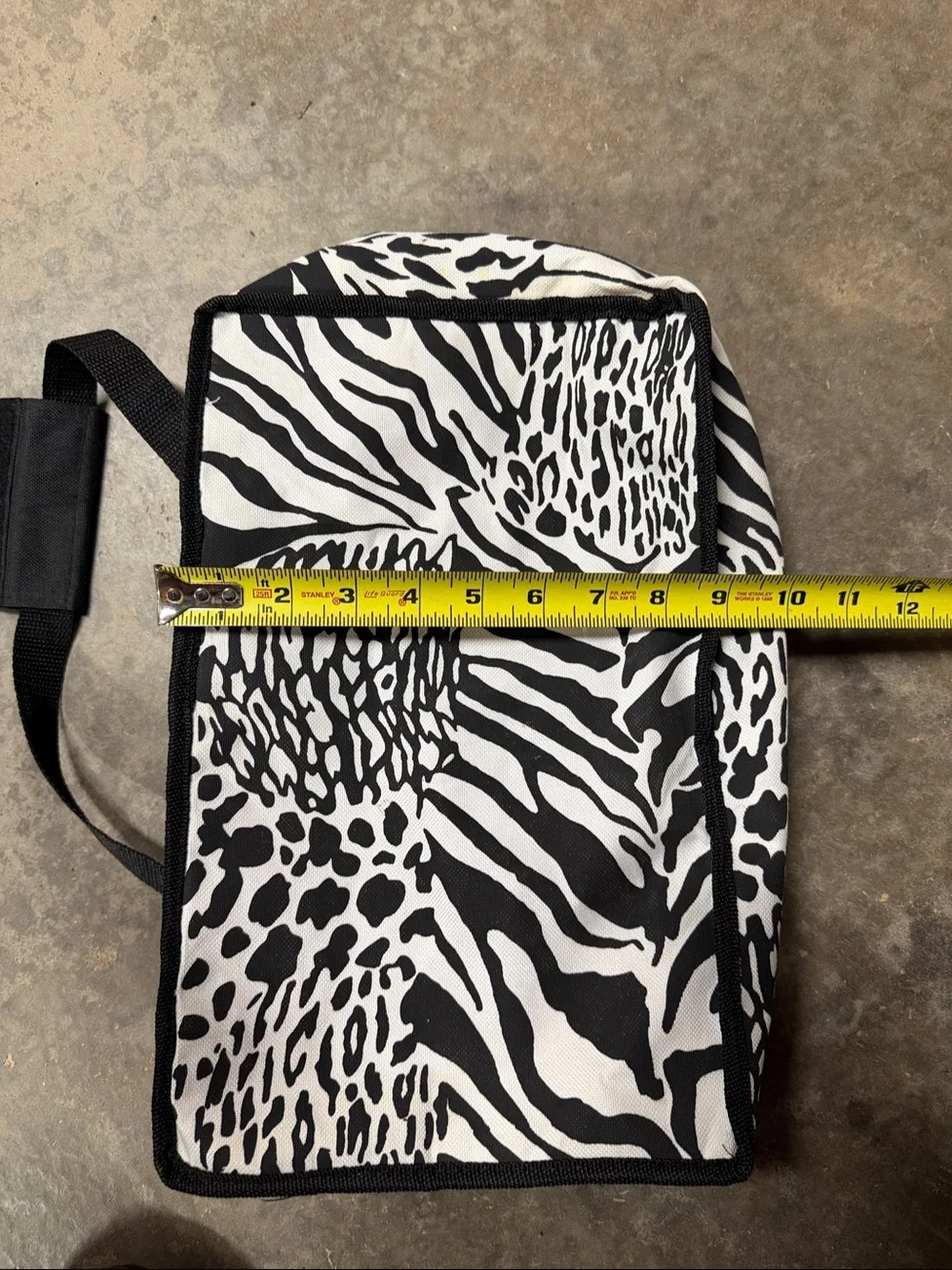 Black & White Animal Print Thermal Baking Dish Carry Case